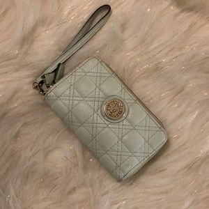 ANNE KLEIN Wristlet Wallet